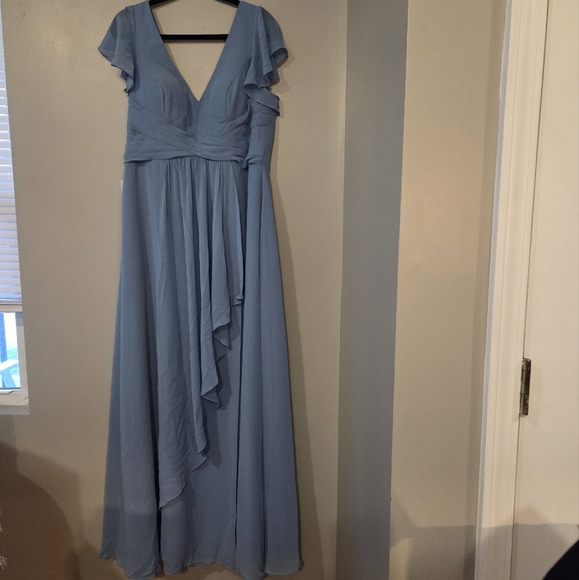 Azazie Women's Dusty Blue Whimsical Tierd A-Line Chiffon Bridesmaids Dress. S 10 - Picture 4 of 9